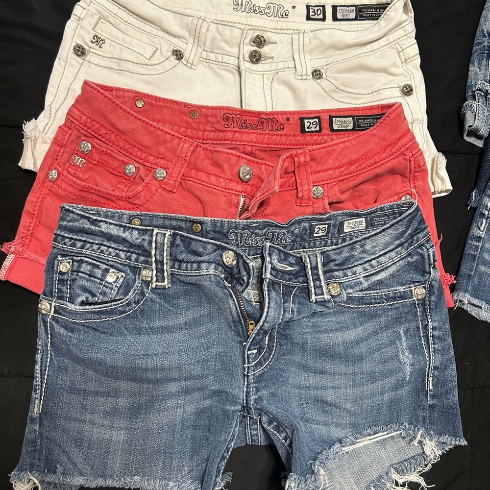 5 pairs of Miss Me Jean Shorts Distressed Style. Size 29 & 30. Red not included